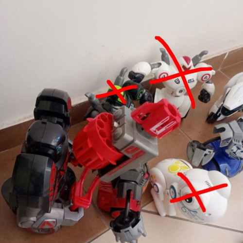 Pack of 4 remote control robots