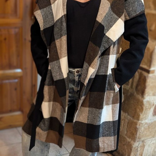 Hype warm coat used, checked pattern in black and beige, size XL