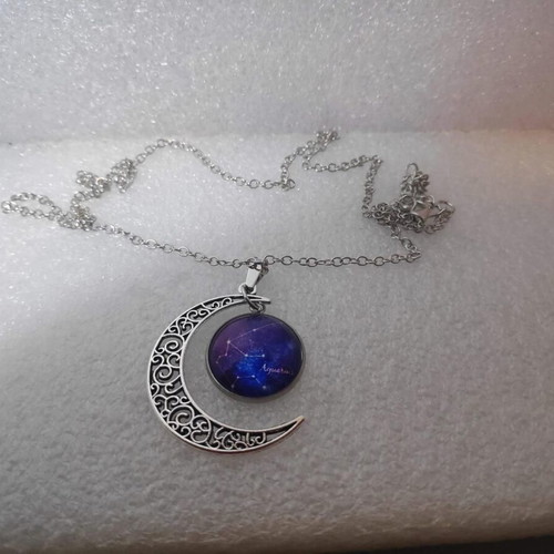 Aquarius Zodiac Pendant with Moon in Silver Color