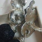 Dangling earrings with clips