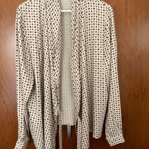 Lucia women's shirt like new, beige brown print, size XL