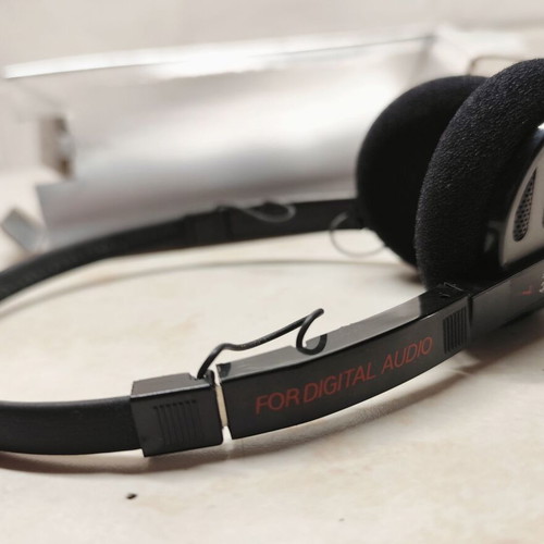 Philips SBC 3171 Vintage Electrodynamic Stereo Headphones new in box