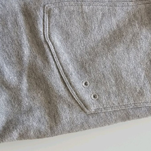 Nike tracksuit xs gray new, length below the knee