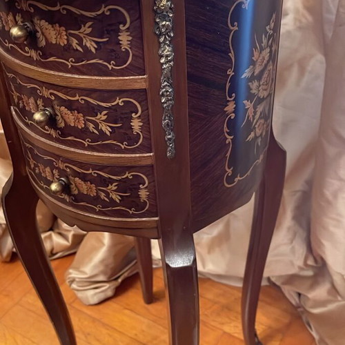 Classic Italian Louis XV Marquetry Nightstand with 3 Drawers like new
