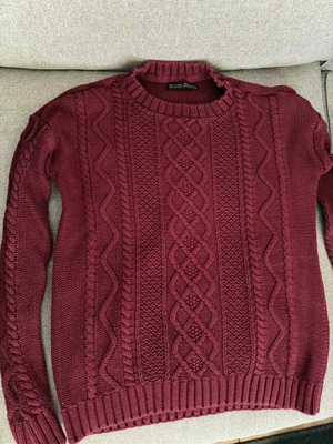 Women's knitted sweater like new, light burgundy, size Small