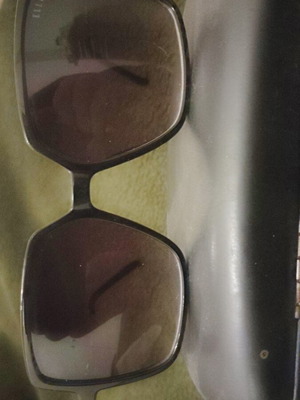 Elle women's sunglasses like new, black and gold