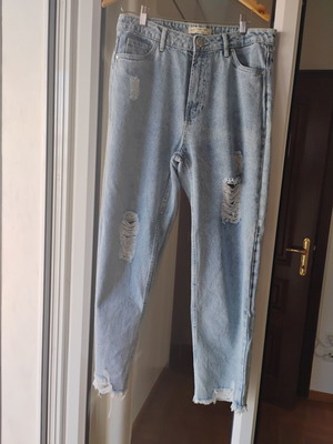 Pink Woman jeans like new with rips, size XL 42 14, blue