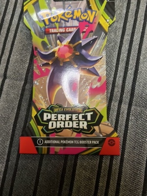 Pokemon booster pack καινούργιο