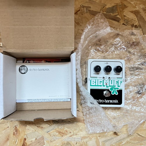 Electro-Harmonix Big Muff Pi guitar pedal used, excellent condition