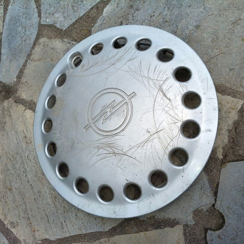 Opel Kadet hubcap used