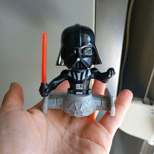 Star Wars Kinder Darth Vader figure like new