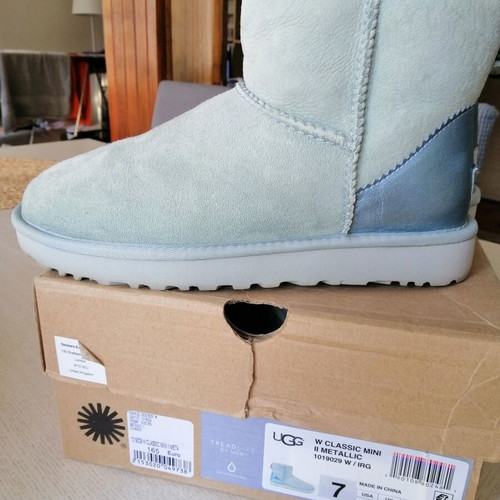 Ugg boots size 38 like new