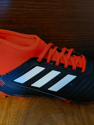 Ποδοσφαιρικά παπούτσια adidas predator 42 νούμερο