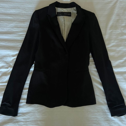 Zara blazer, fitted jacket, missing middle button
