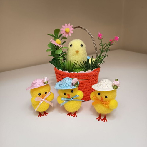Easter decorations set with ducklings like new