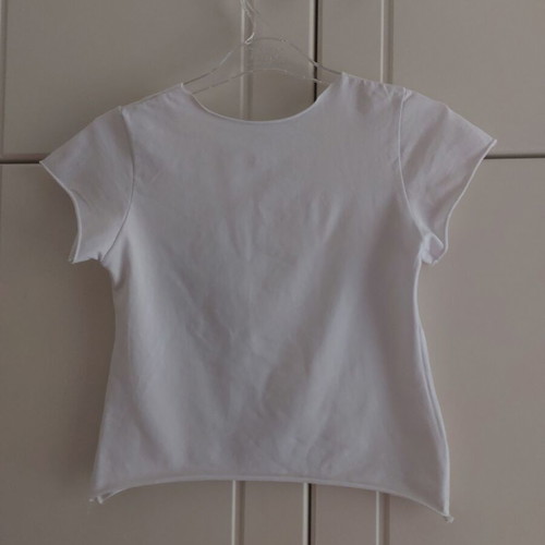 Two In A Castle White T-shirt Size 8 Like New