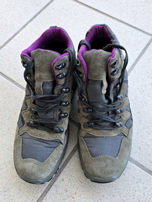 Hiking boots refurbished, green, size 39