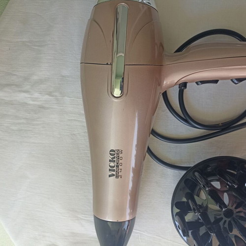 VICKO Hairdryer 2400 W like new with accessories