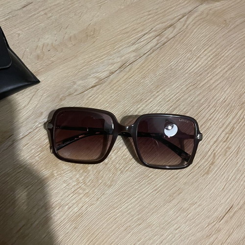 Levi's sunglasses with case and cleaning cloth
