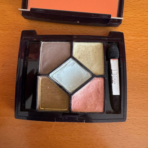 Dior five-color eyeshadow palette 390 Mystic Jade used