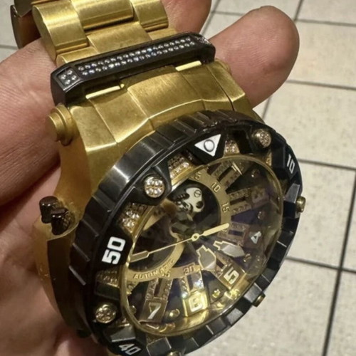 Invicta speciality diamond watch new, gold color, waterproof