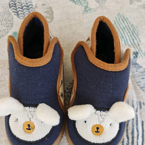 Saxo Blues slippers size 22 new with scratches