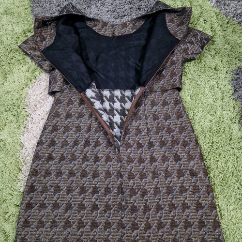 A&G UK dress brown and gold size M like new
