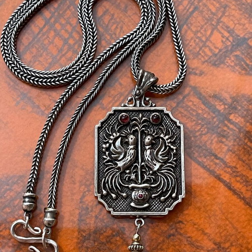 Achtida vintage silver necklace pendant handmade 925 with ruby, garnet, pearl like new