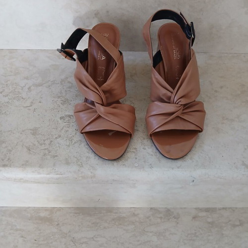 Leather sandals with anatomical sole and elegant heel, size 37, brown