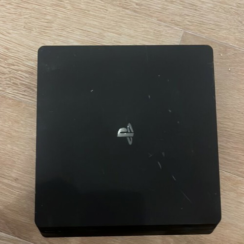 PlayStation 4 Slim 500GB like new