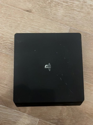 PlayStation 4 Slim 500GB like new