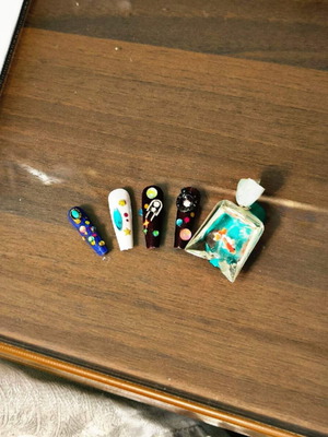 Press On Nails set of 5 Charm Nails new