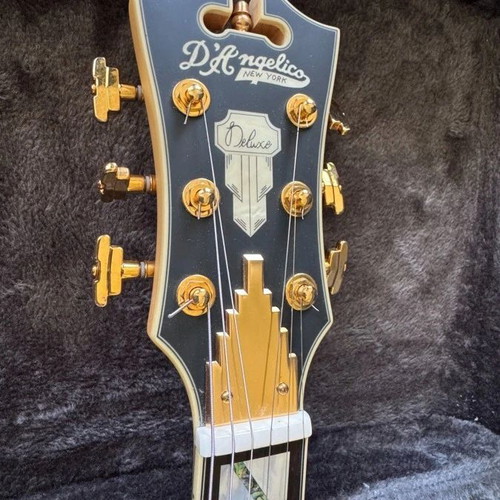D'Angelico Deluxe Atlantic guitar like new, limited edition matte rose gold