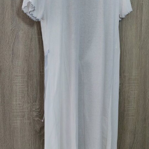 Robe with drawstring like new, short sleeve, white, size L
