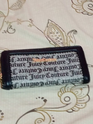 Wallet like new, very convenient