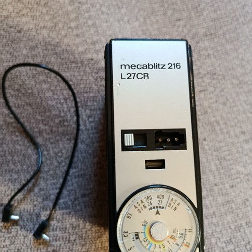 Metz 216 Speedlight flash with cable used