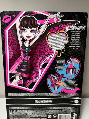 Monster High Draculaura doll new in box