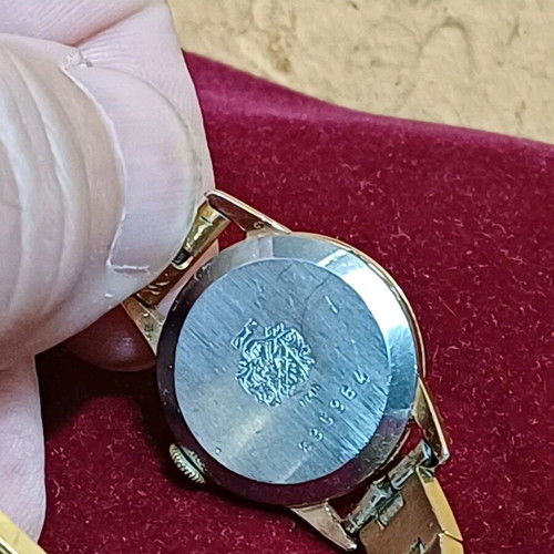 Technos wristwatch women's like new, Swiss made