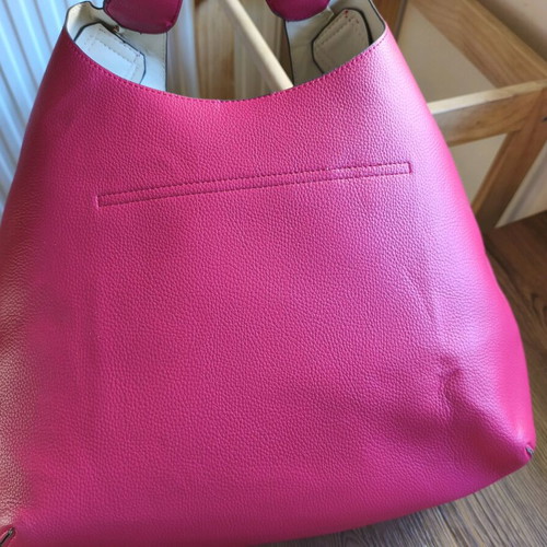 Axel shoulder bag large like new, fuchsia