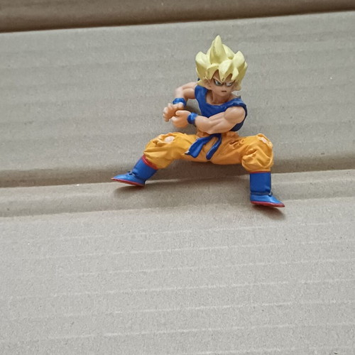 Son Goku figure from Dragon Ball Z like new
