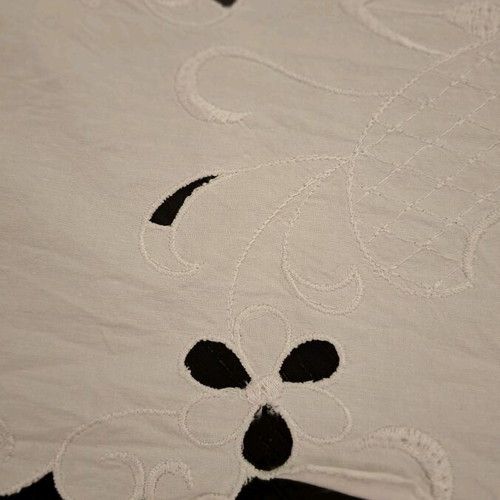 Vintage Cutwork Tablecloth White, like new