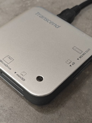 Transcend RDM2 13-in-1 USB 2.0 Card Reader σαν καινούργιο, ασημί