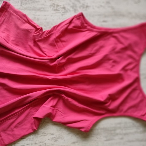 Women's sports tank top like new, pink, size XXL