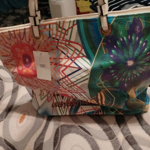 Italy's leather shoulder bag new, white with multicolor design