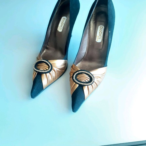 Women's shoes black suede and gold leather pumps like new