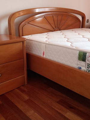 Double bed with 2 nightstands and Media Strom 450 mattress like new