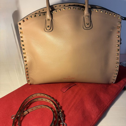 Valentino Bags beige handbag like new with gold details