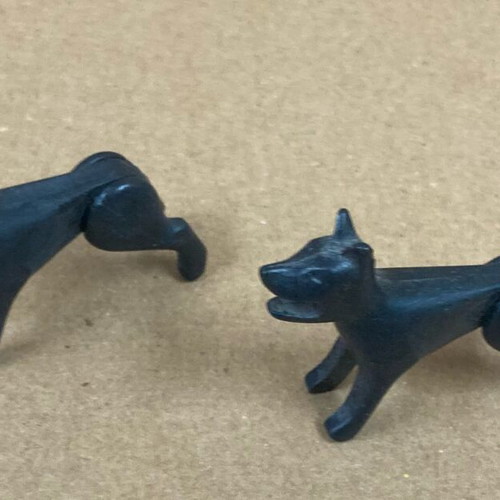 Playmobil 2 dogs used, one with broken tail