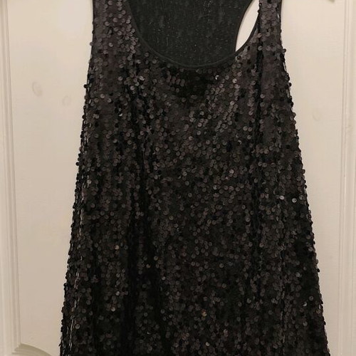 DKNY top with sequins and sporty back like new, black