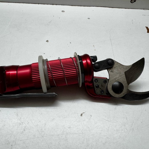 Felco 70 Air Pruner like new